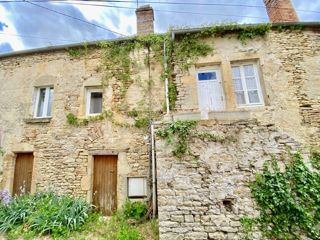 Appartement à SAINT-PERE