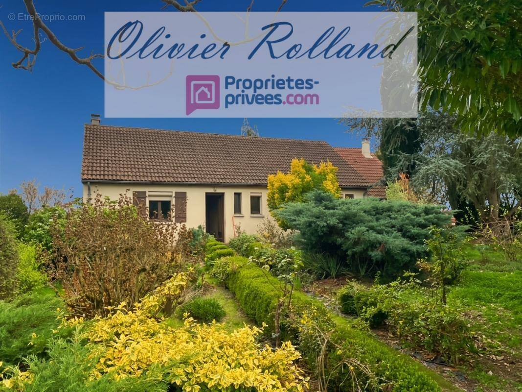 Maison à FAVERAYE-MACHELLES