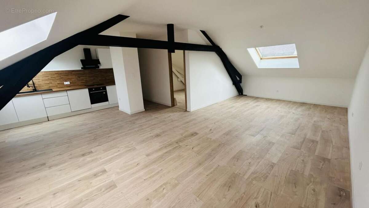 Appartement à LEXY