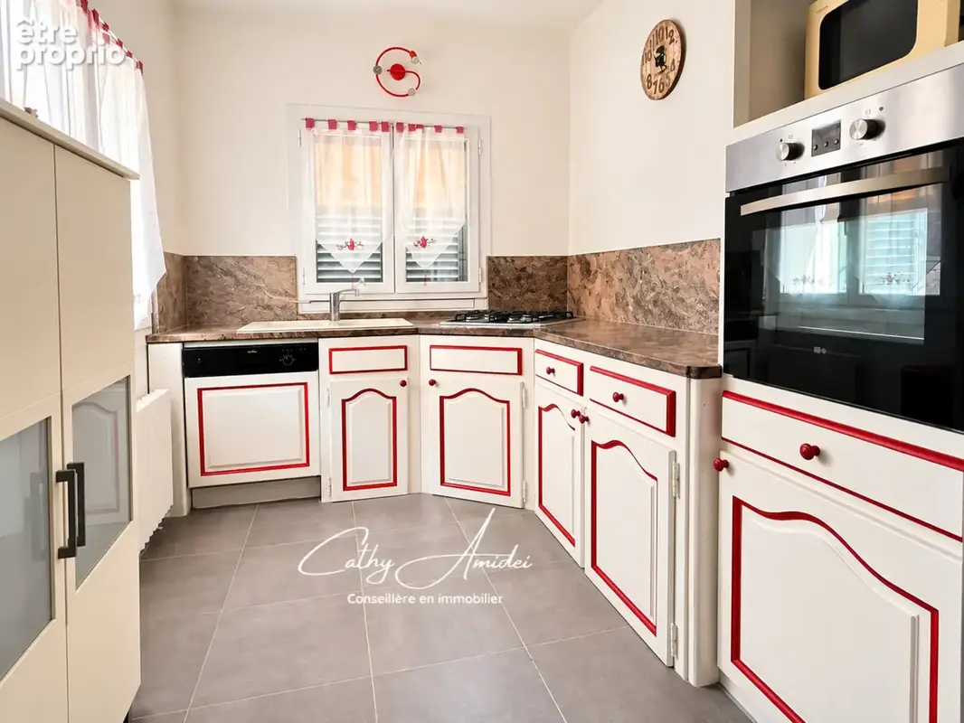 Osani (Corse) : A vendre, maison en pierre, avec deux appartements T3 indépendants, à 3Km de la plage - photo 3