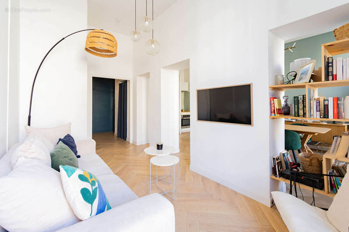 Appartement à MARSEILLE-2E