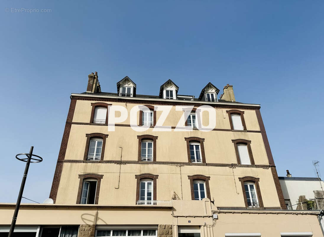 Appartement à DONVILLE-LES-BAINS