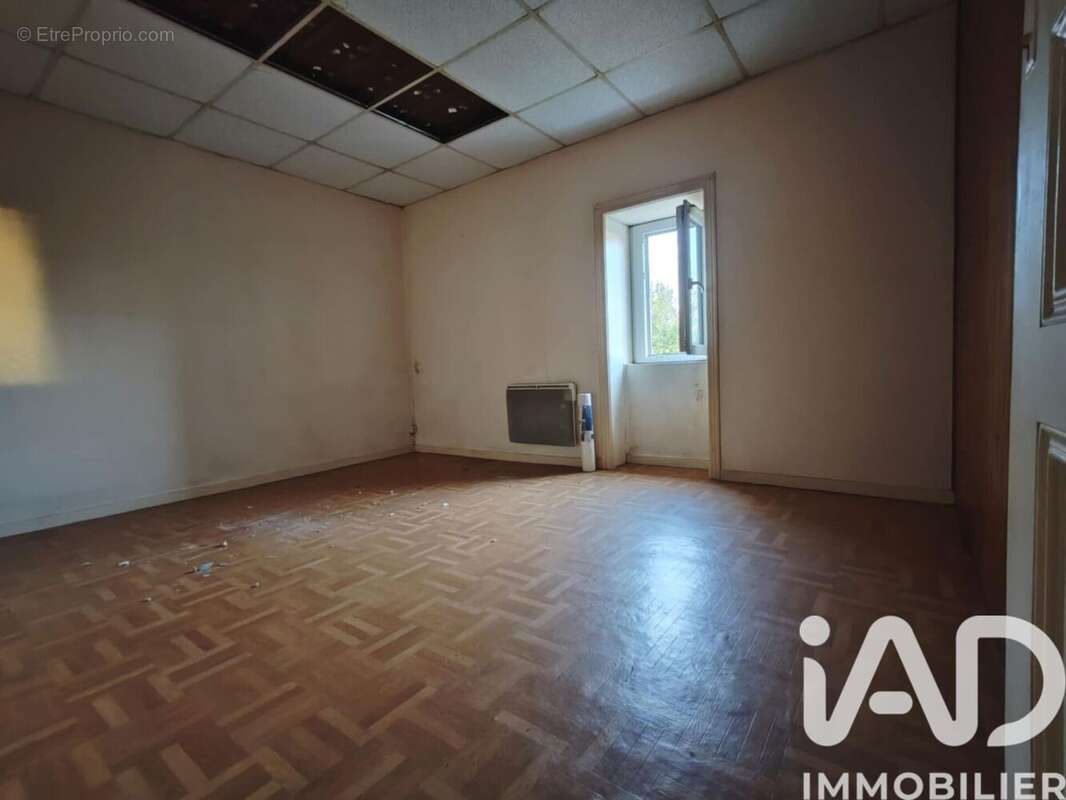 Photo 8 - Maison à SURGERES