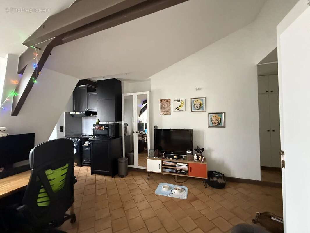 Appartement à PARIS-3E