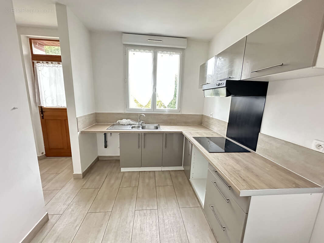 Maison à VAIRES-SUR-MARNE