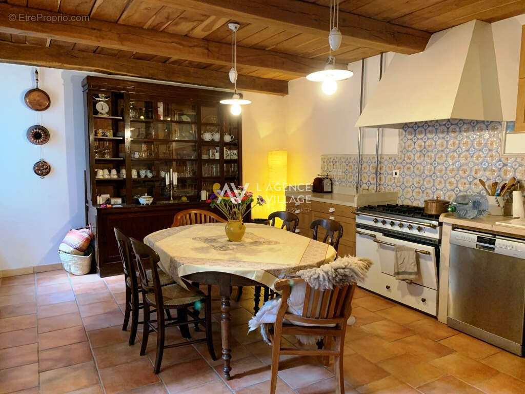 Maison à LA GARDE-FREINET