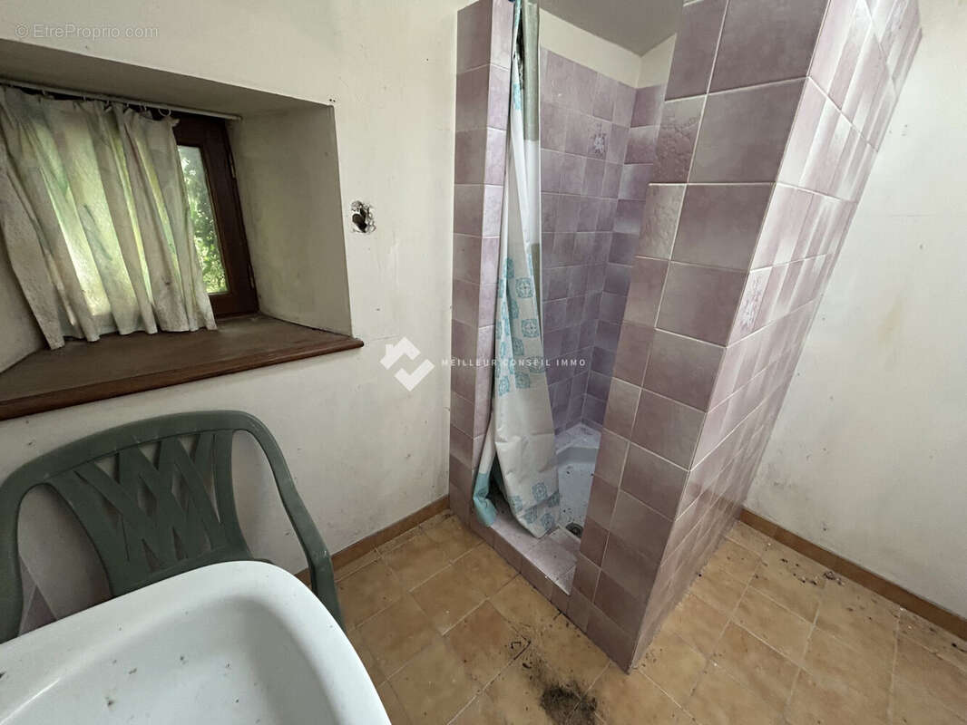 Maison 145 m² à Saint-Julien  - photo 7