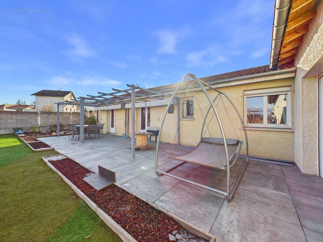 Maison à BAS-EN-BASSET