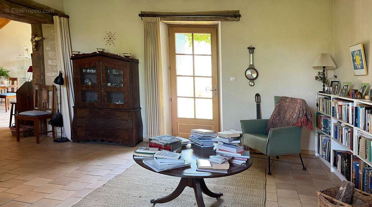 Maison à SAINTE-ALVERE