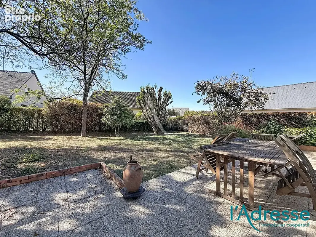 CHANGE - proche centre ville - Maison de 161 m² - 4 chambres - bureau - terrain clos - photo 15