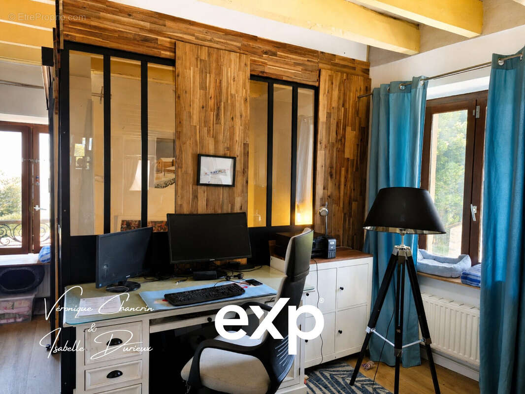 Maison 195 m² à Saint-Andre-La-Cote  - photo 9