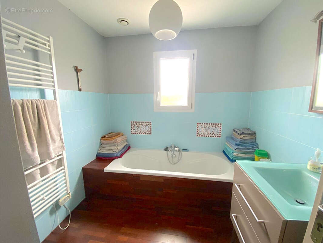 Maison à GUJAN-MESTRAS