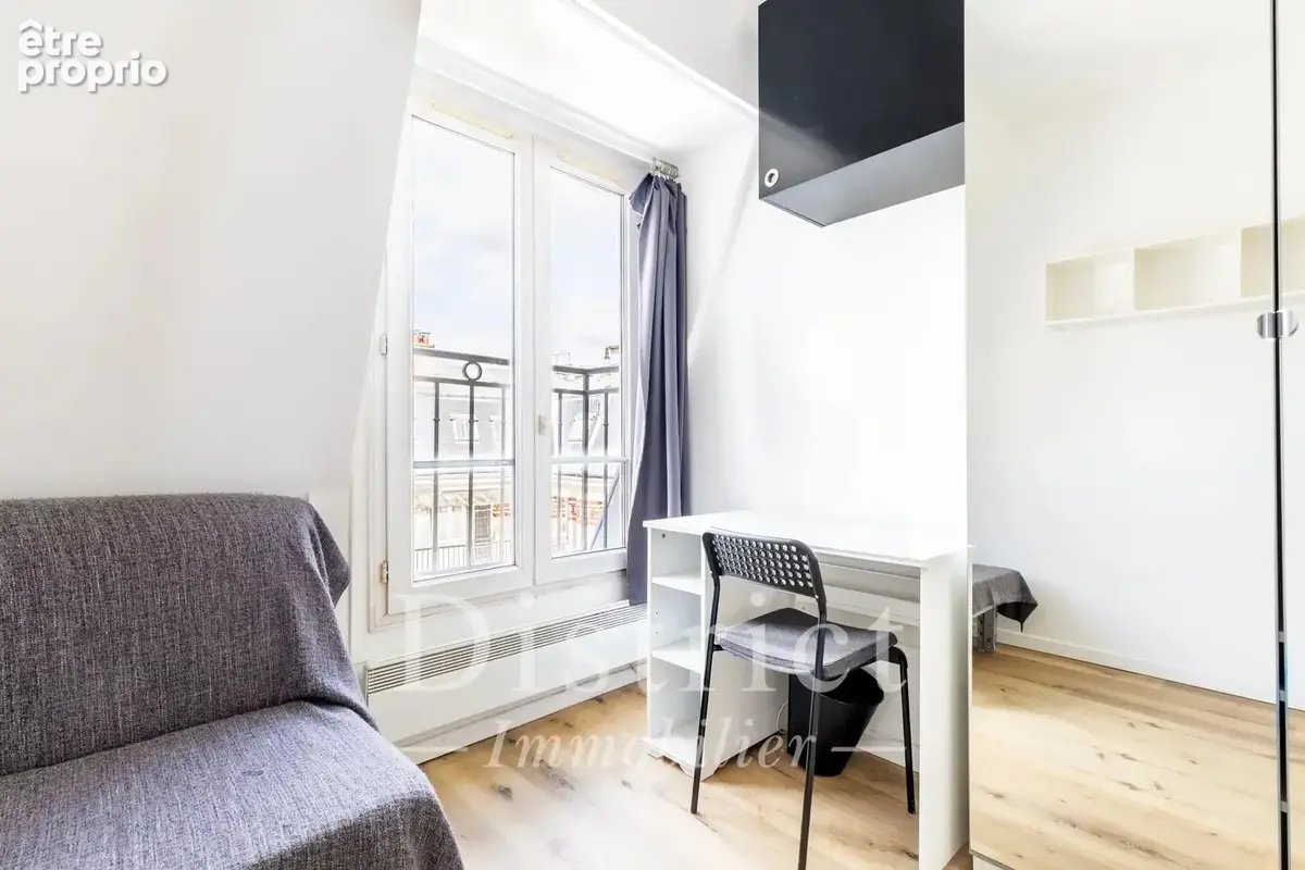 Exclusivité. Courcelles/Wagram. Chambre de service 9.05m². Ascenseur - photo 3