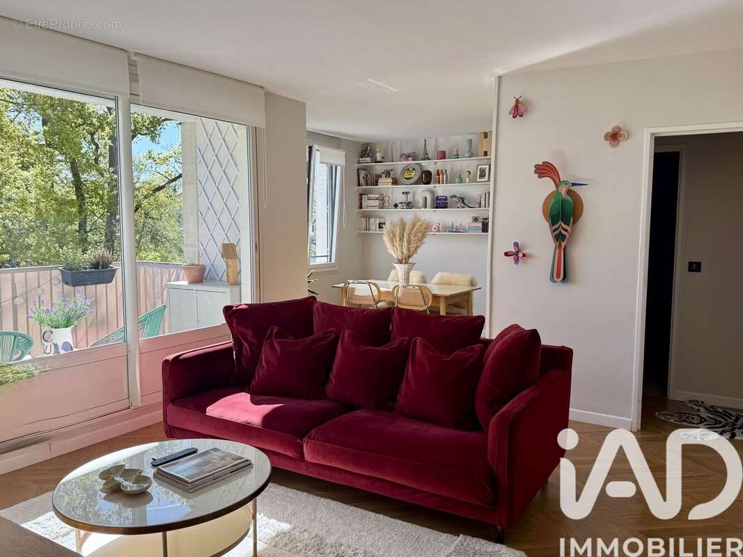 Photo 2 - Appartement à LA CELLE-SAINT-CLOUD