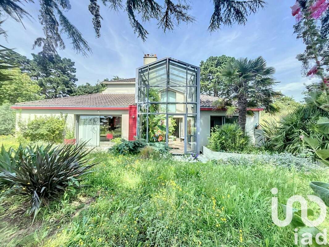 Photo 3 - Maison à SAINT-JULIEN-DE-CONCELLES