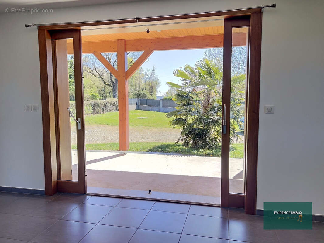 Maison à CHEZENEUVE