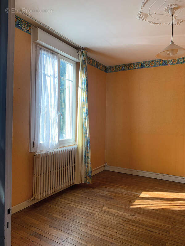 Maison à CHATELLERAULT