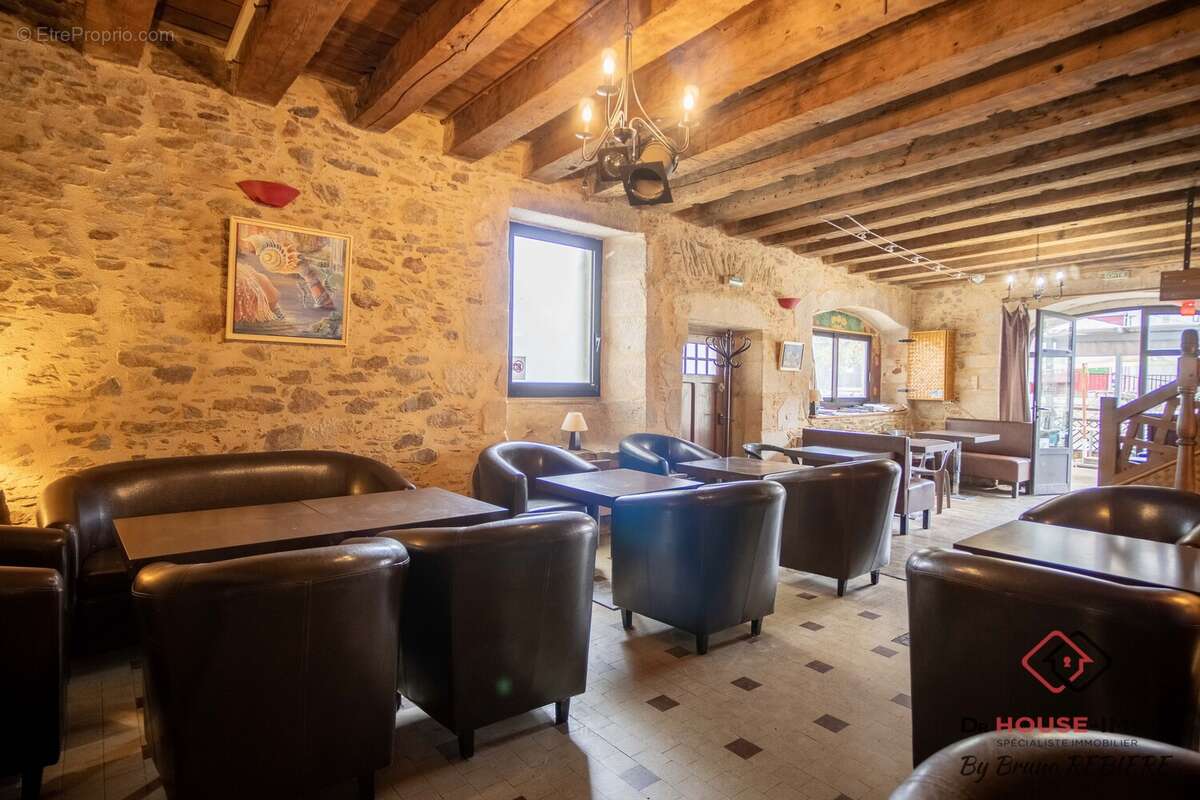 Appartement à CHALUS