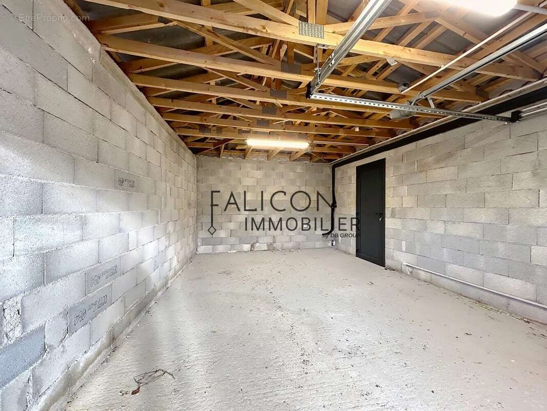 Maison à TOURRETTE-LEVENS