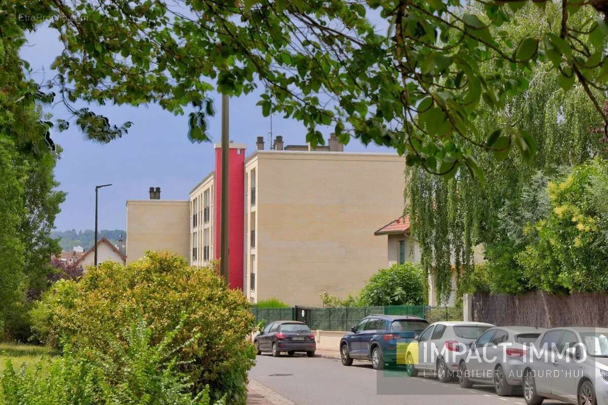 Appartement à RUEIL-MALMAISON