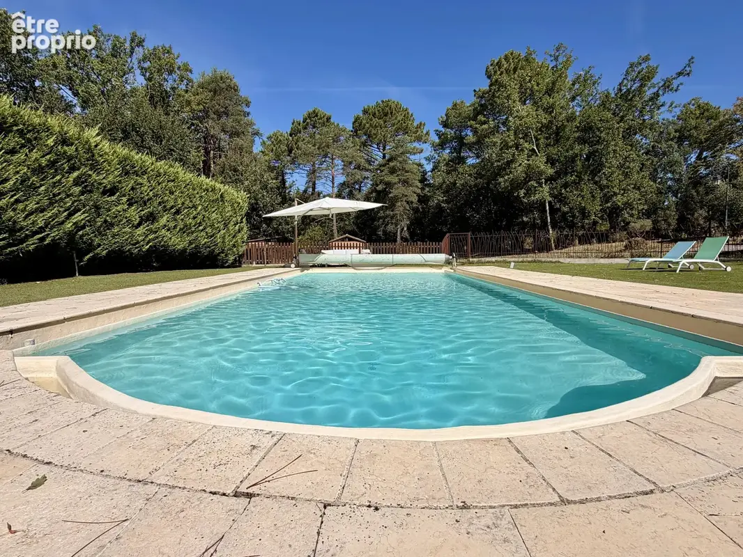 Élégante propriété avec villa principale, mazet en pierres et piscine - photo 59