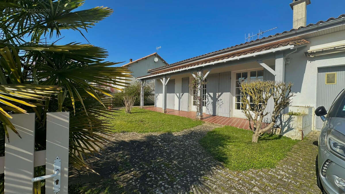 Maison à ECHIRE