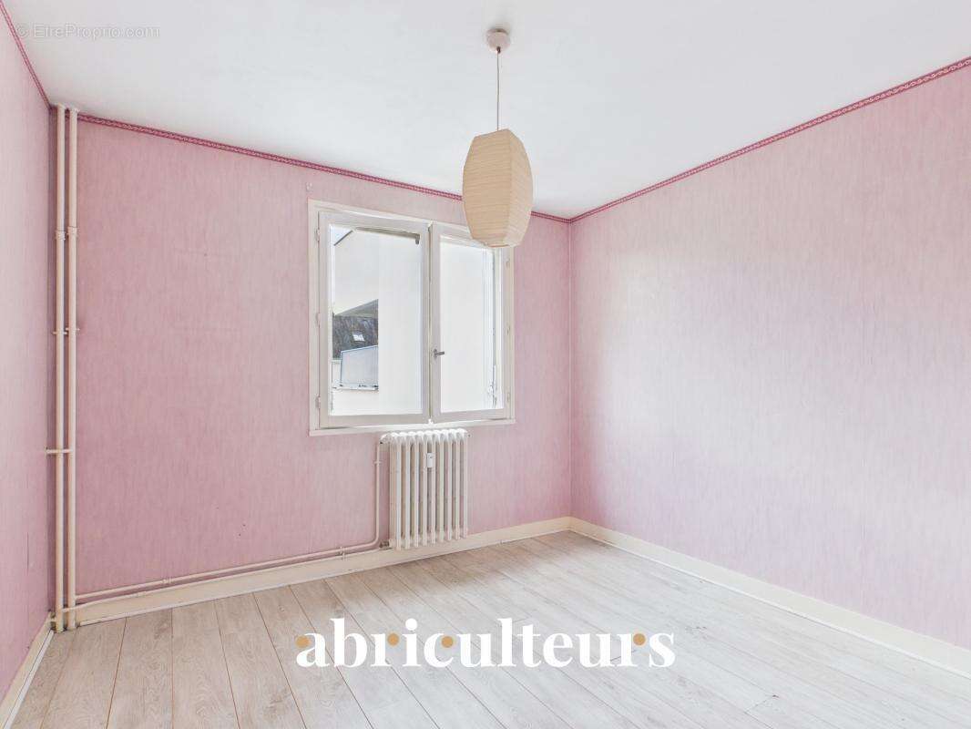 Appartement T2 avec terrasse et balcon, au cœur du quartier Salengro en vente à TOURS centre (37000) - photo 9