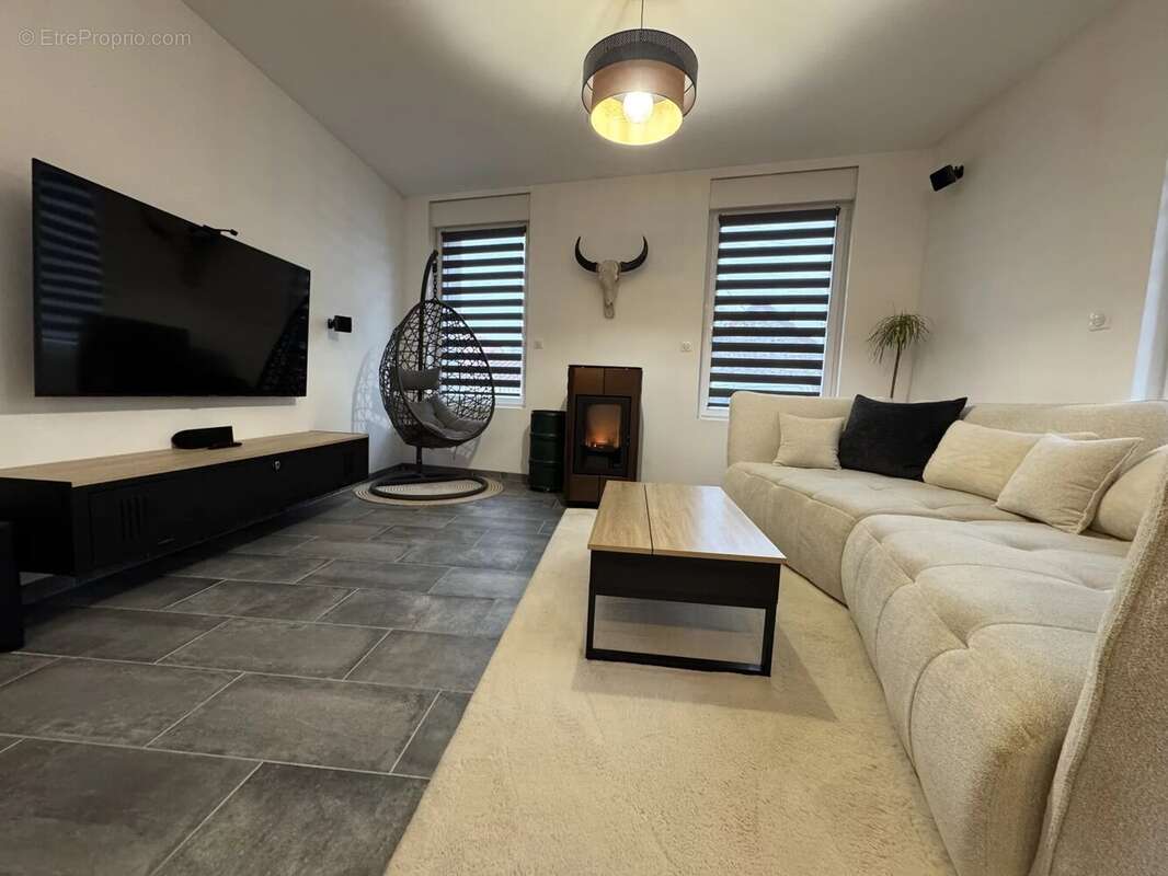 Maison à WALINCOURT-SELVIGNY