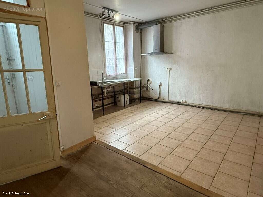 Maison à RUFFEC