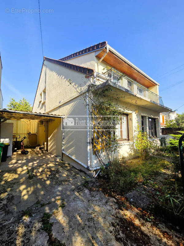 Maison à SAVIGNY-SUR-ORGE