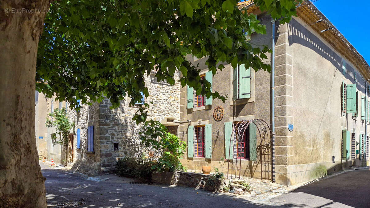 Superbe maison de village de caractère avec grange attenante et terrasse - photo 15