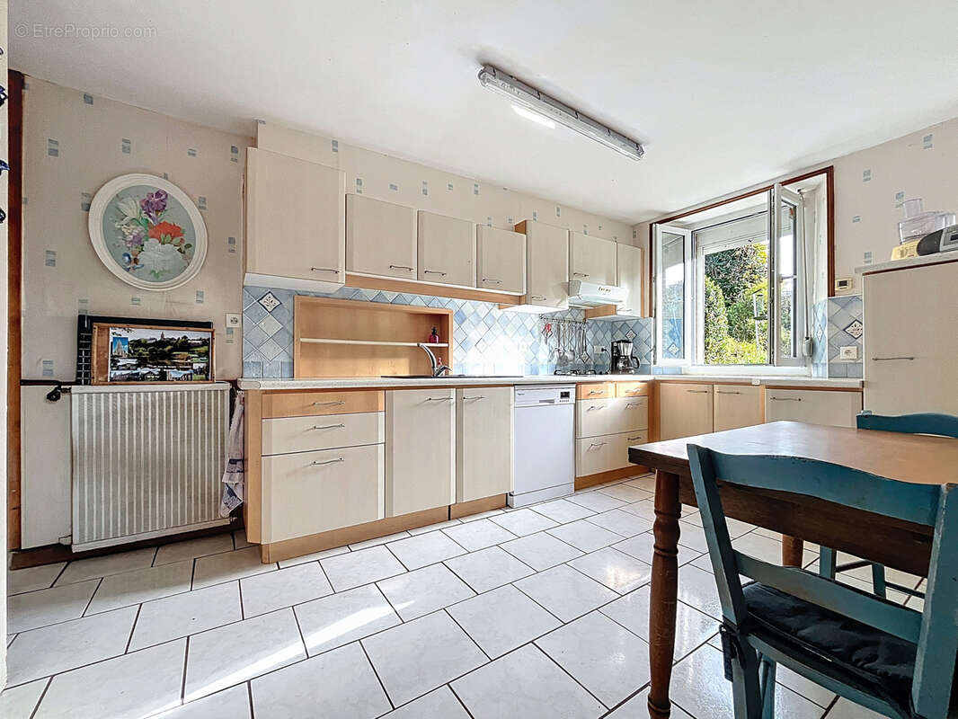 Maison à SAINT-JEAN-DE-SAVIGNY