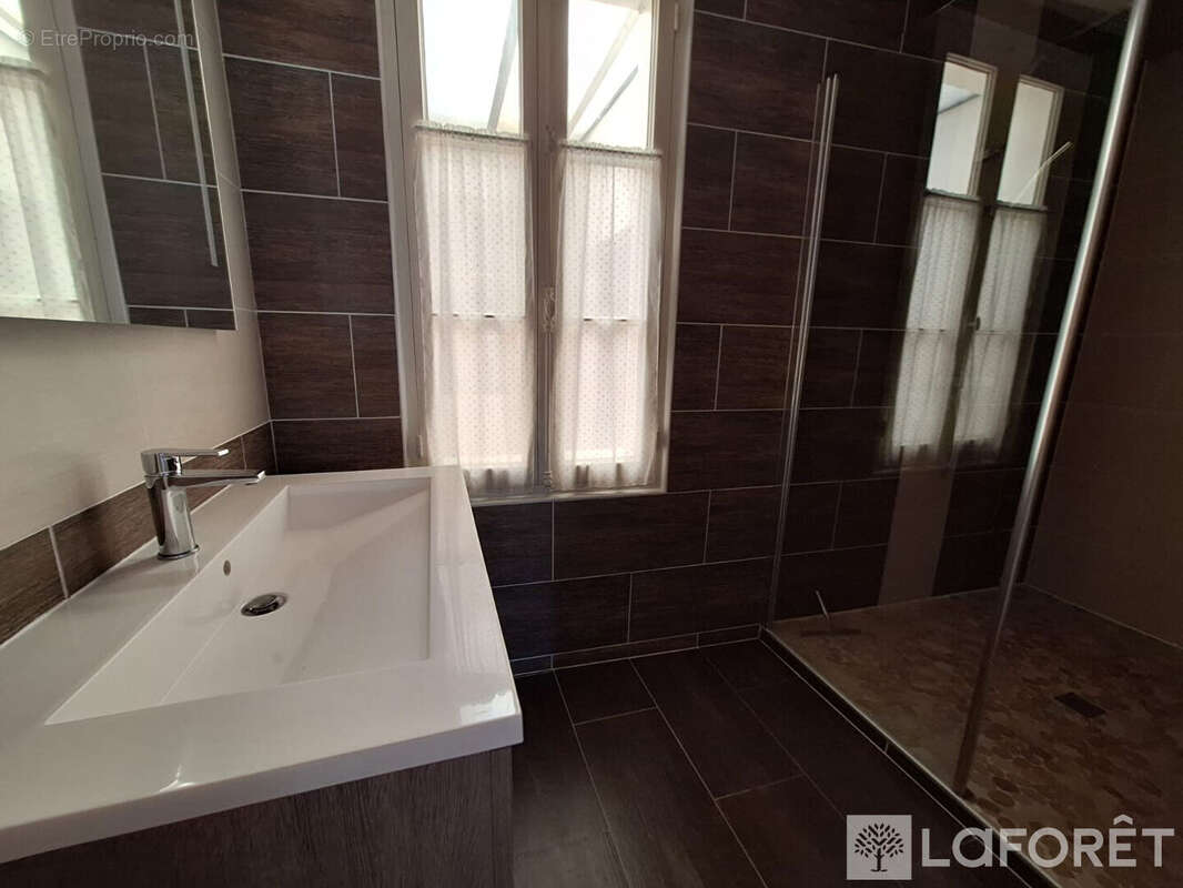 Maison à SAINT-ANDRE-DE-CUBZAC