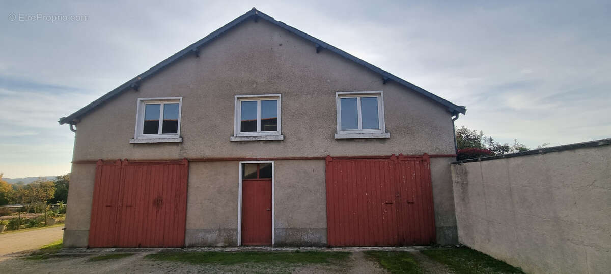 Maison à BRISSAC-QUINCE