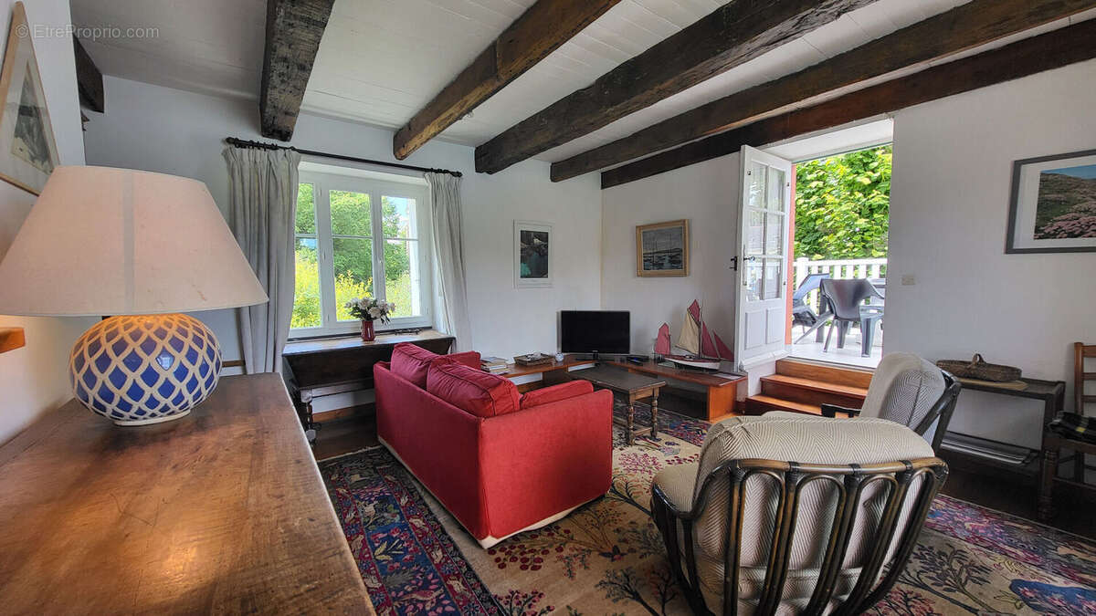 Maison à SAUZON