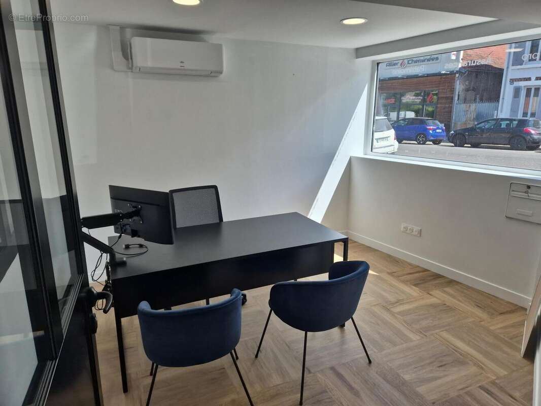 Photo 5 - Commerce à MOULINS