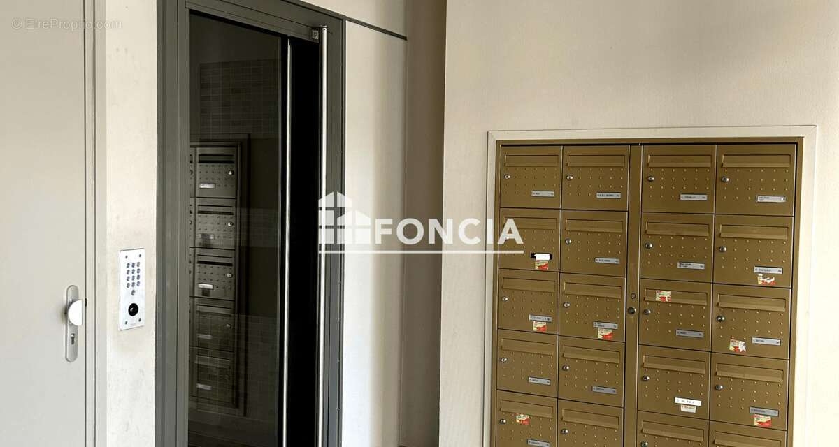Appartement à RILLIEUX-LA-PAPE