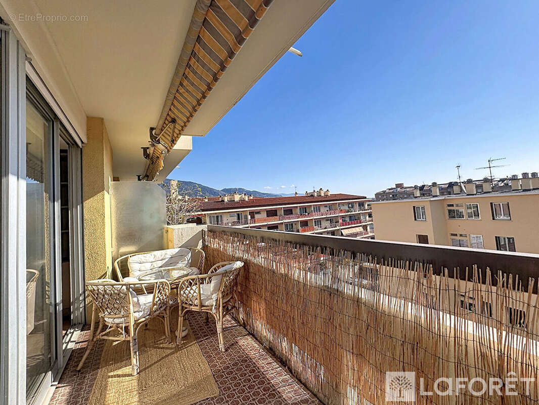 Appartement à ROQUEBRUNE-CAP-MARTIN