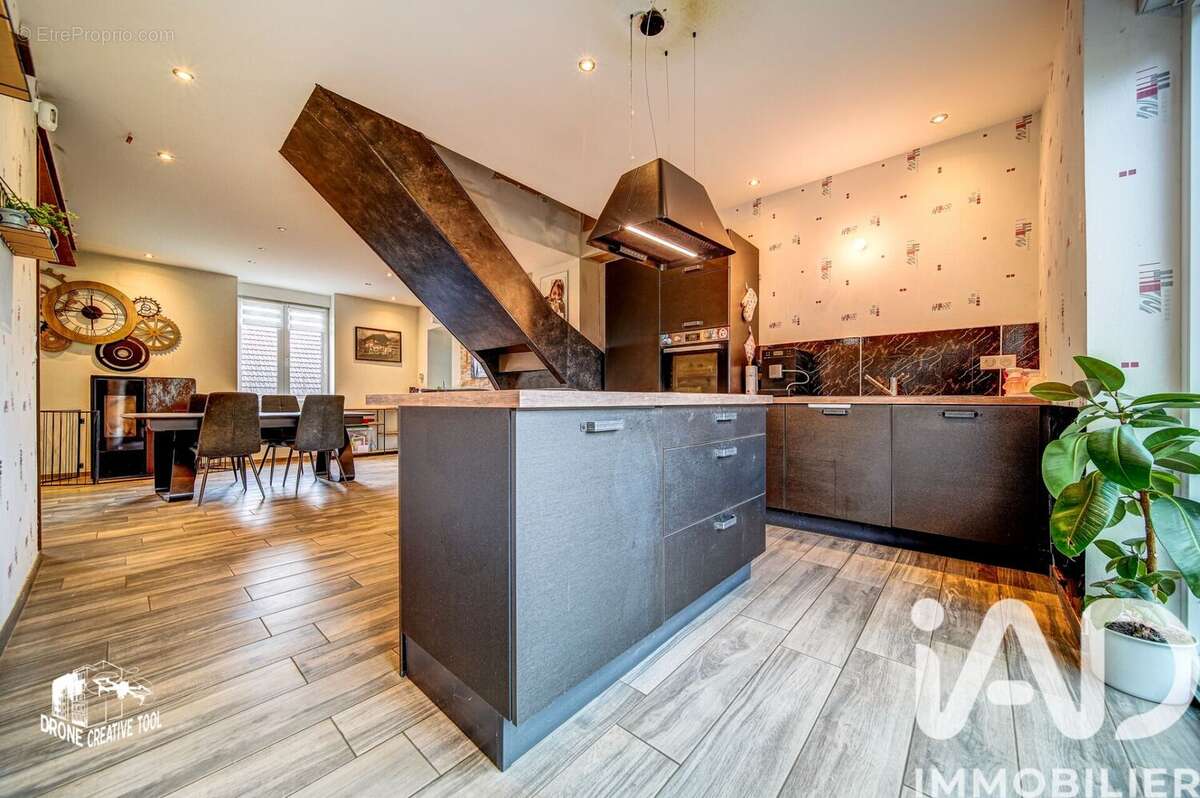 Photo 2 - Maison à AUDUN-LE-ROMAN