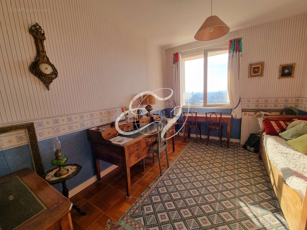 Appartement à TASSIN-LA-DEMI-LUNE