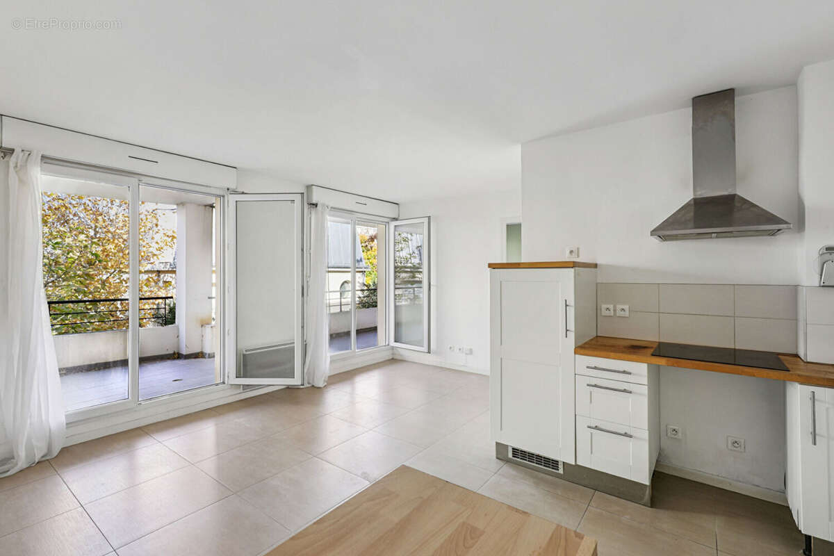 Appartement à NANTERRE