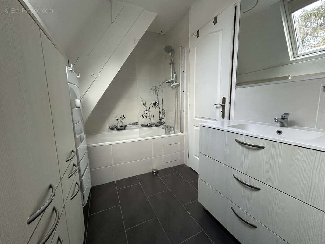 Maison à HOUILLES