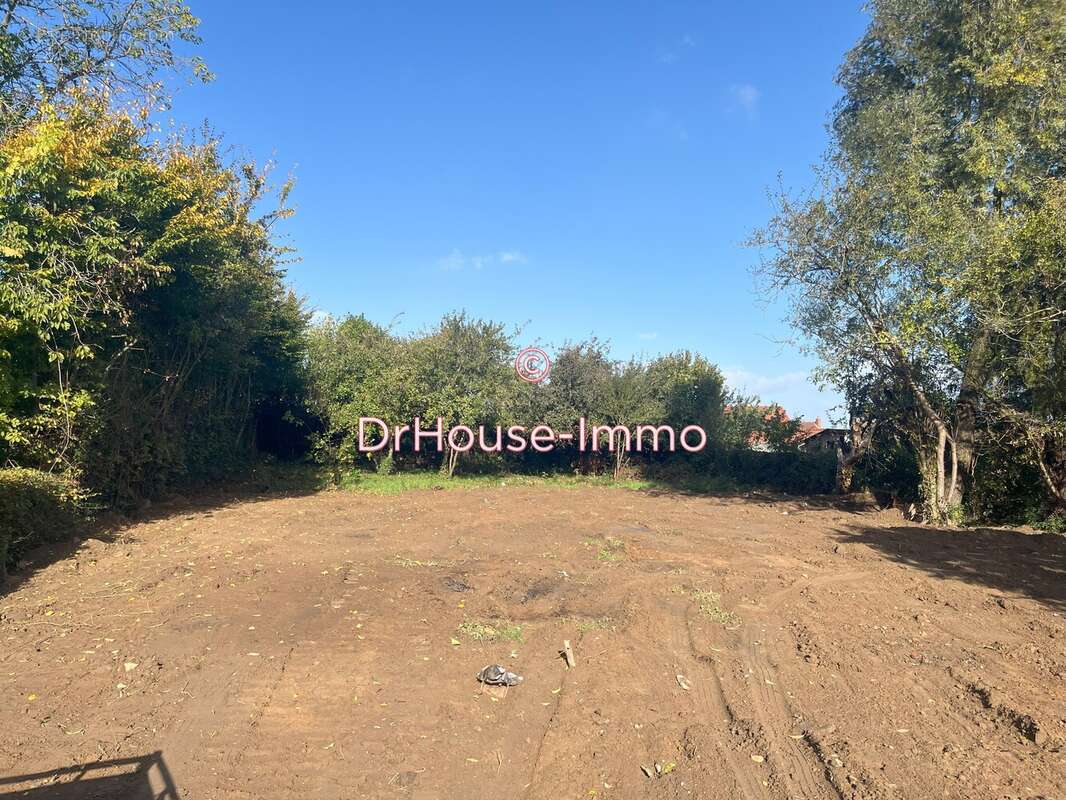 Terrain à LABEUVRIERE