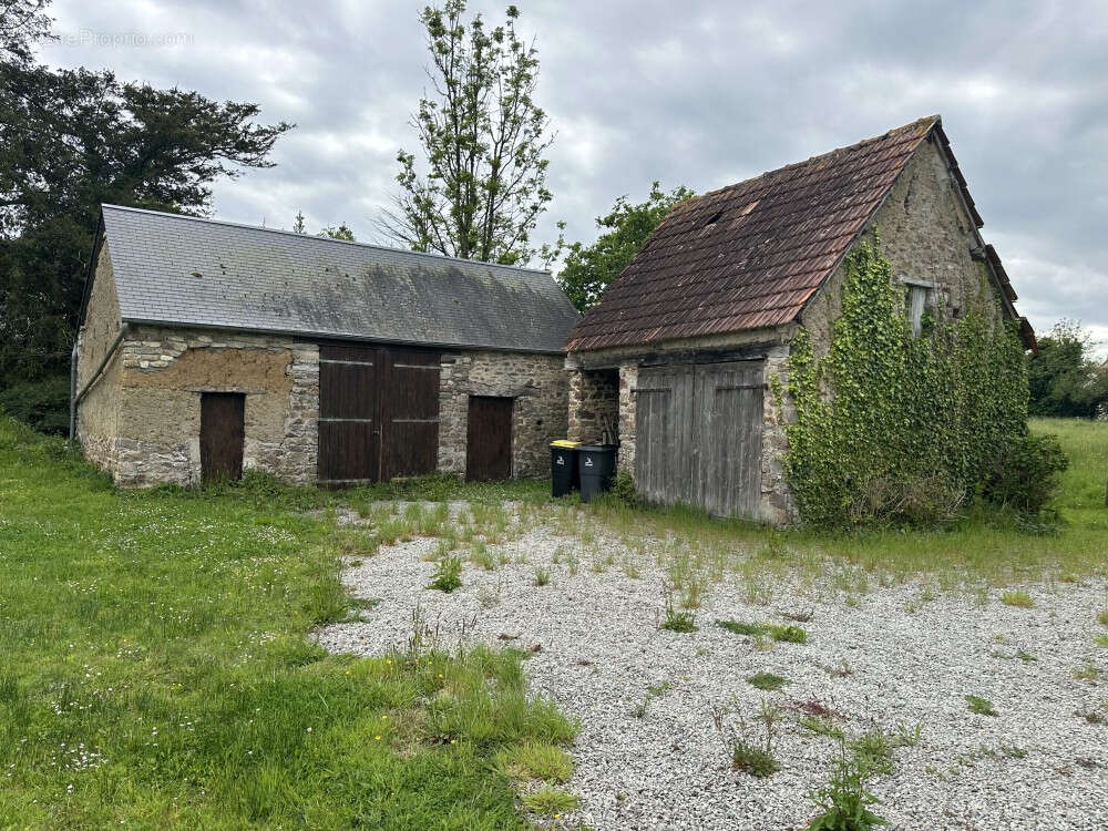Maison à RAUVILLE-LA-PLACE
