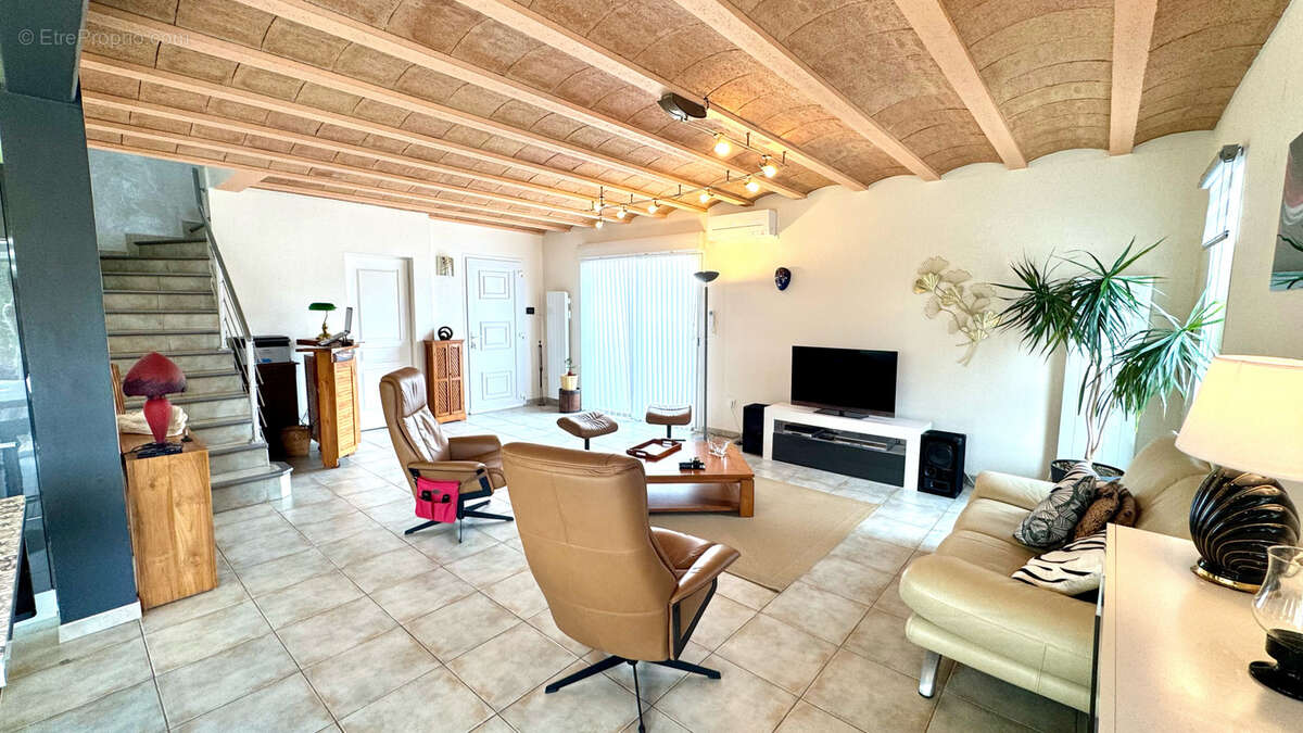 Maison à SAINT-CYPRIEN