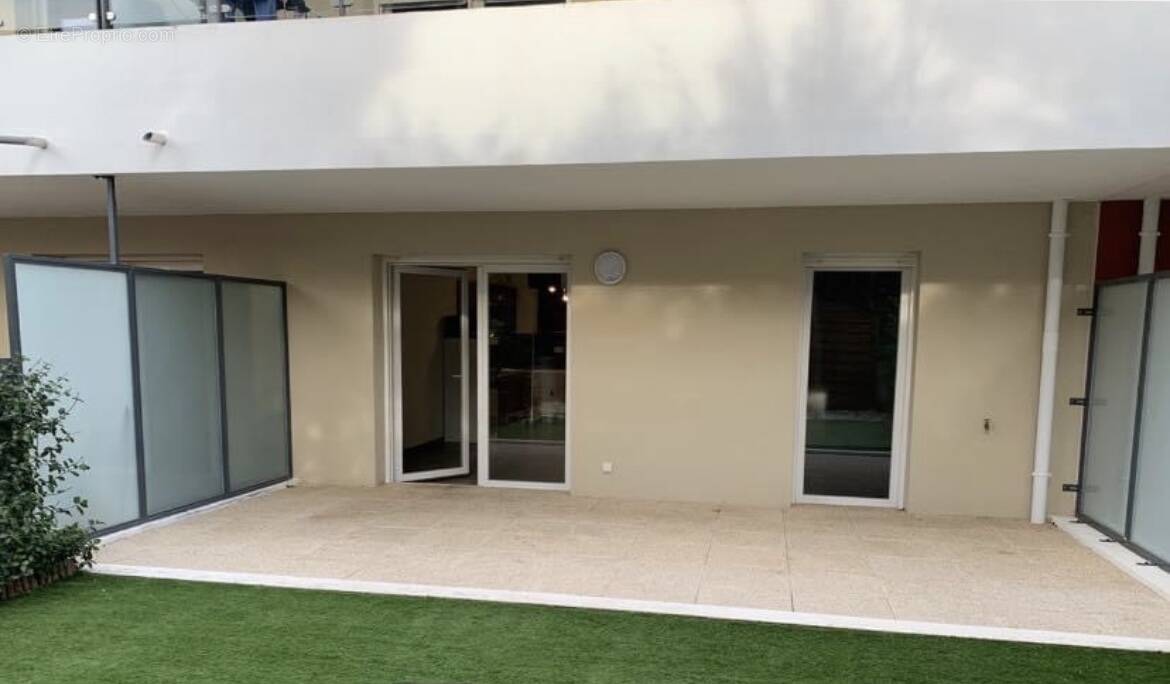 Appartement à ROUSSET