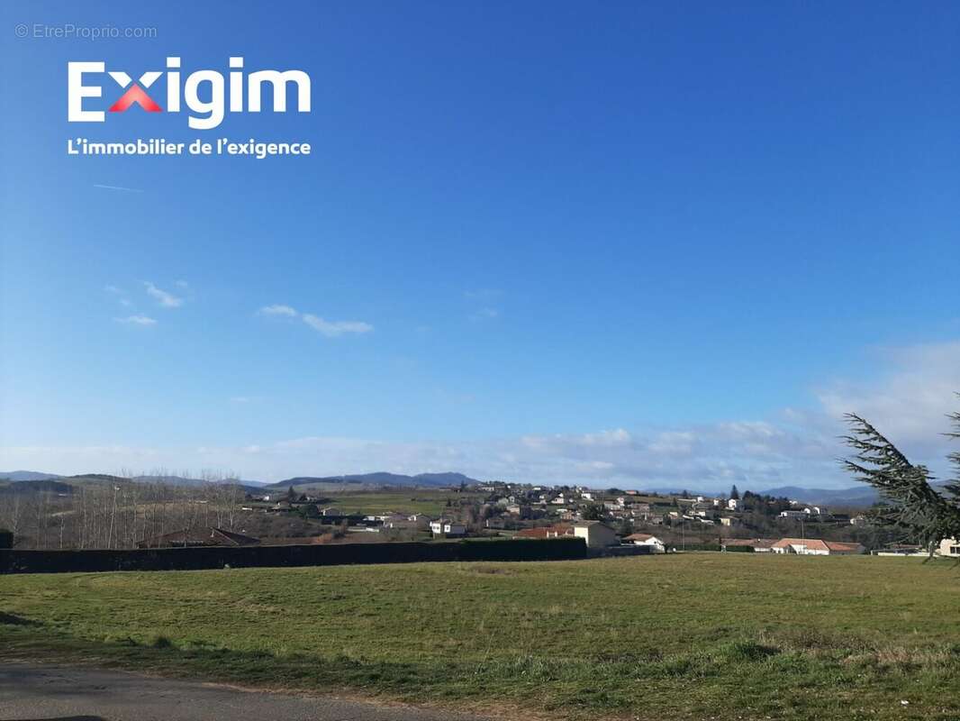 vue dégagée - Terrain à SAINT-BARTHELEMY-LE-PLAIN