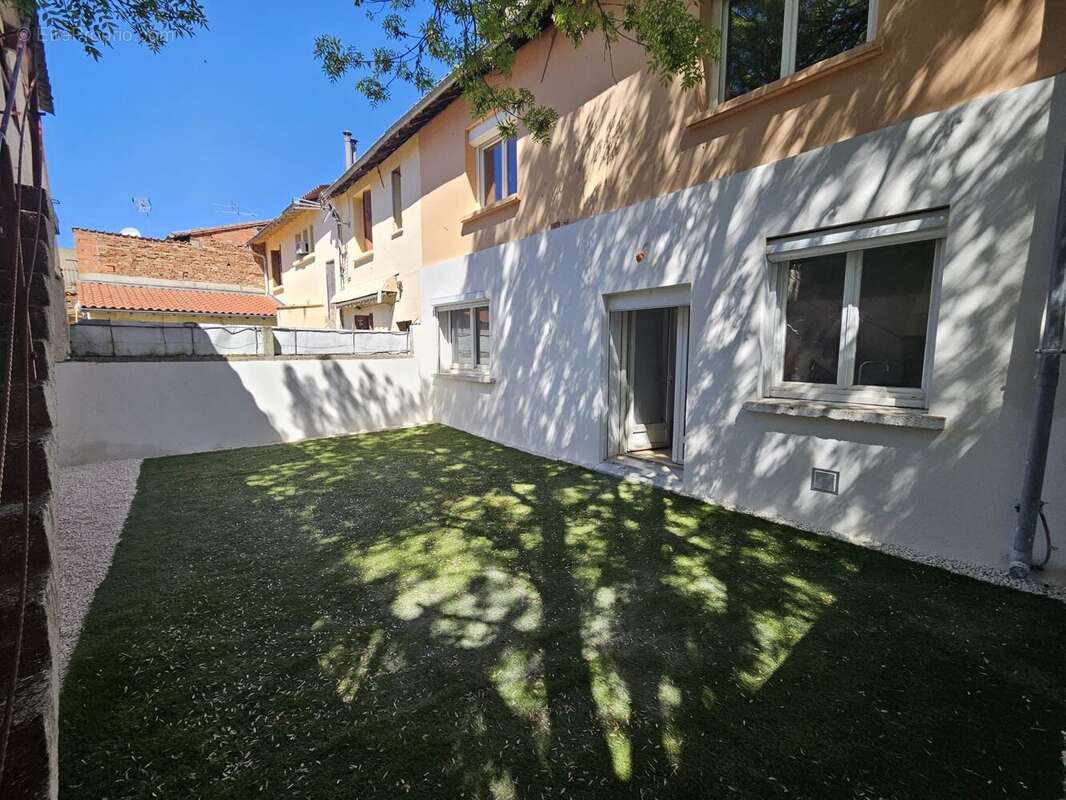 Maison à BRUGUIERES