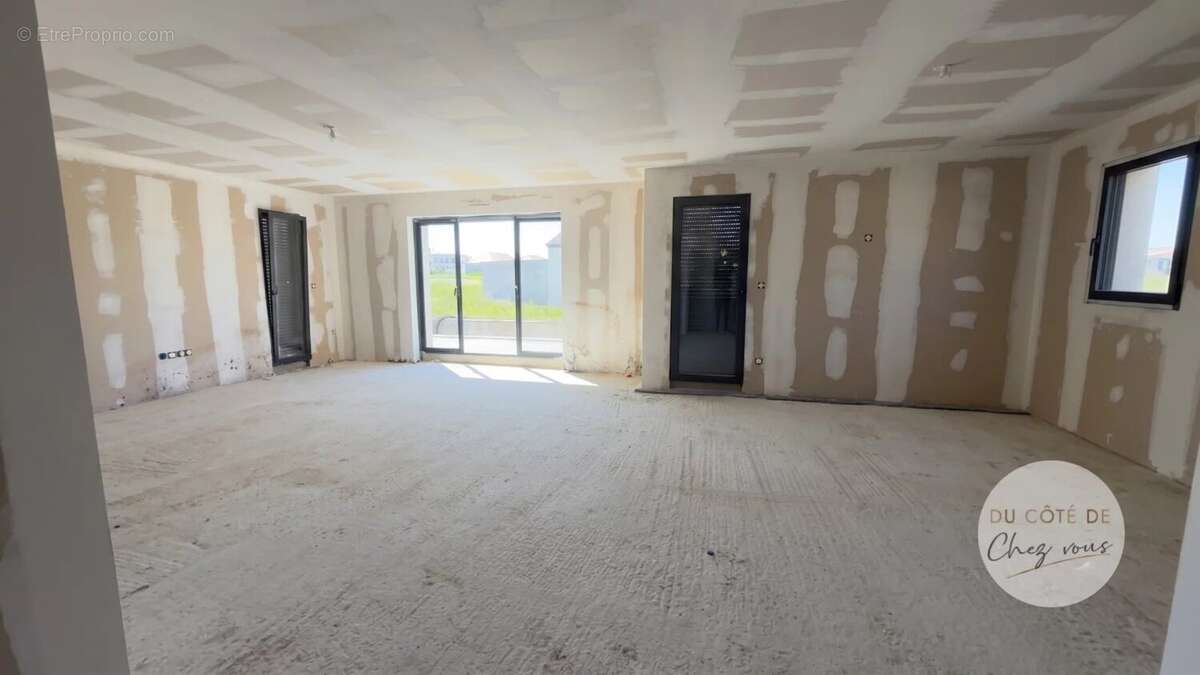 Vente d'une maison neuve à Saint André les Vergers, avec pis - photo 5