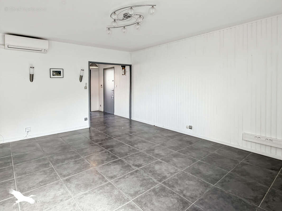 Appartement à MARSEILLE-11E